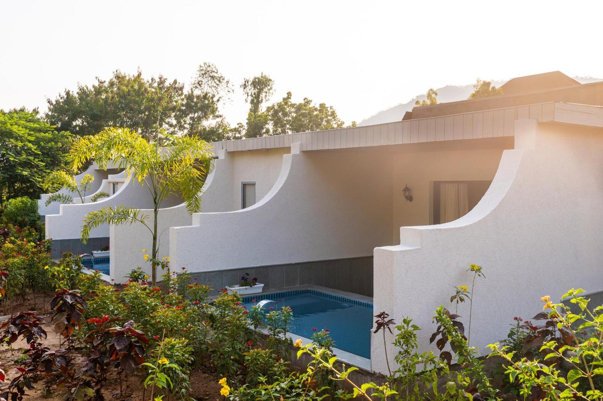 Anandam - A Luxury Resort In Udaipur Esterno foto