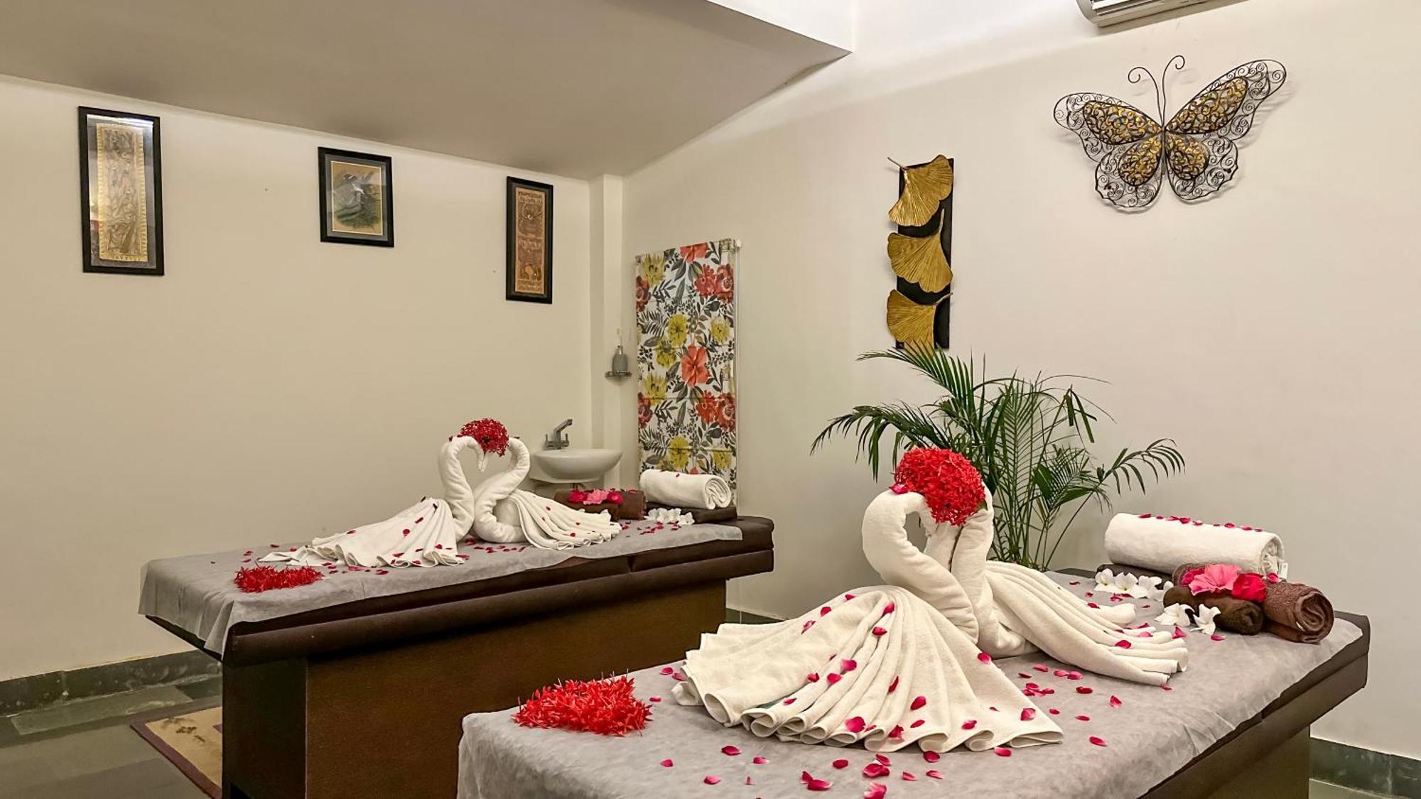 Anandam - A Luxury Resort In Udaipur Esterno foto