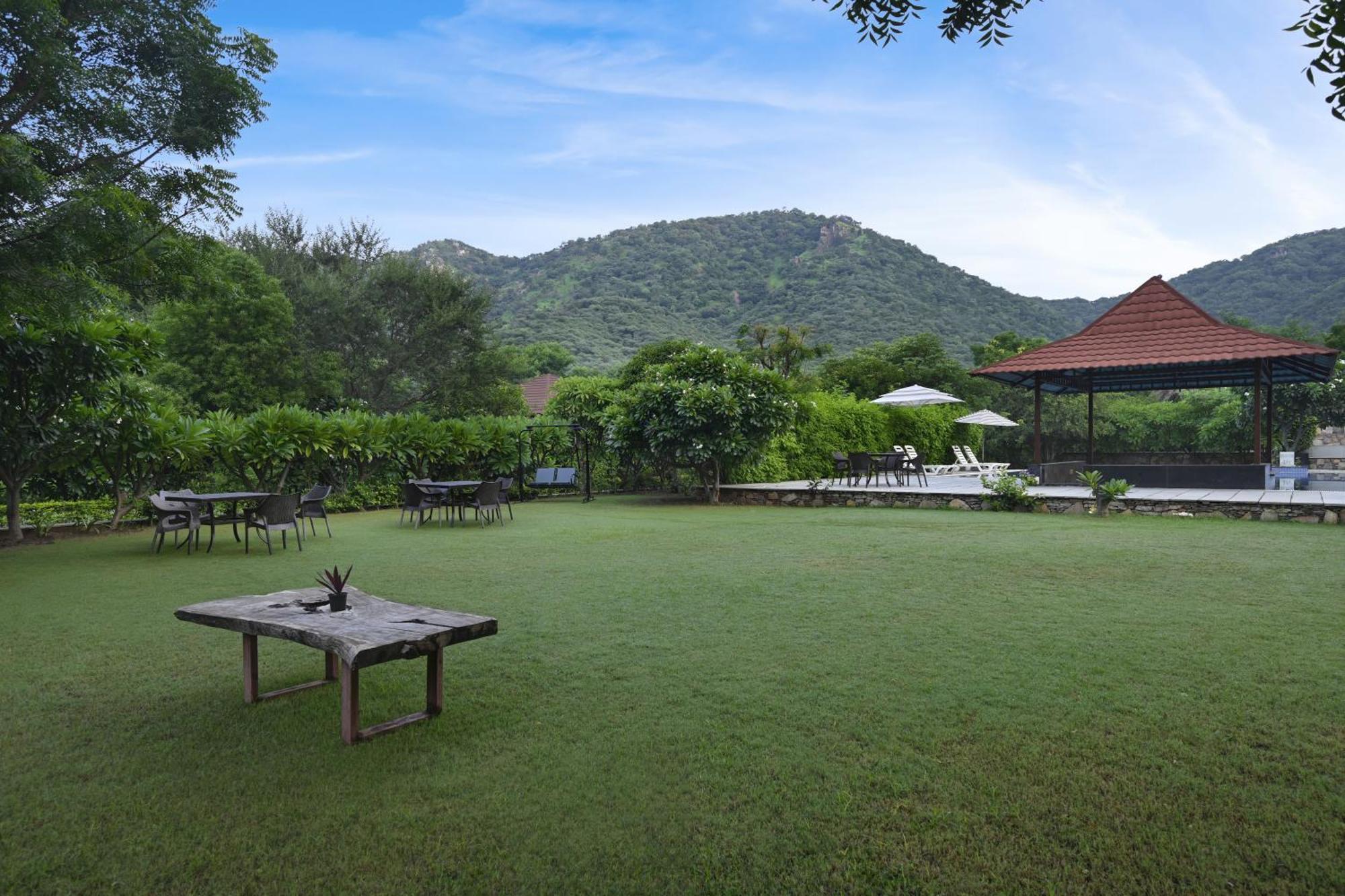Anandam - A Luxury Resort In Udaipur Esterno foto