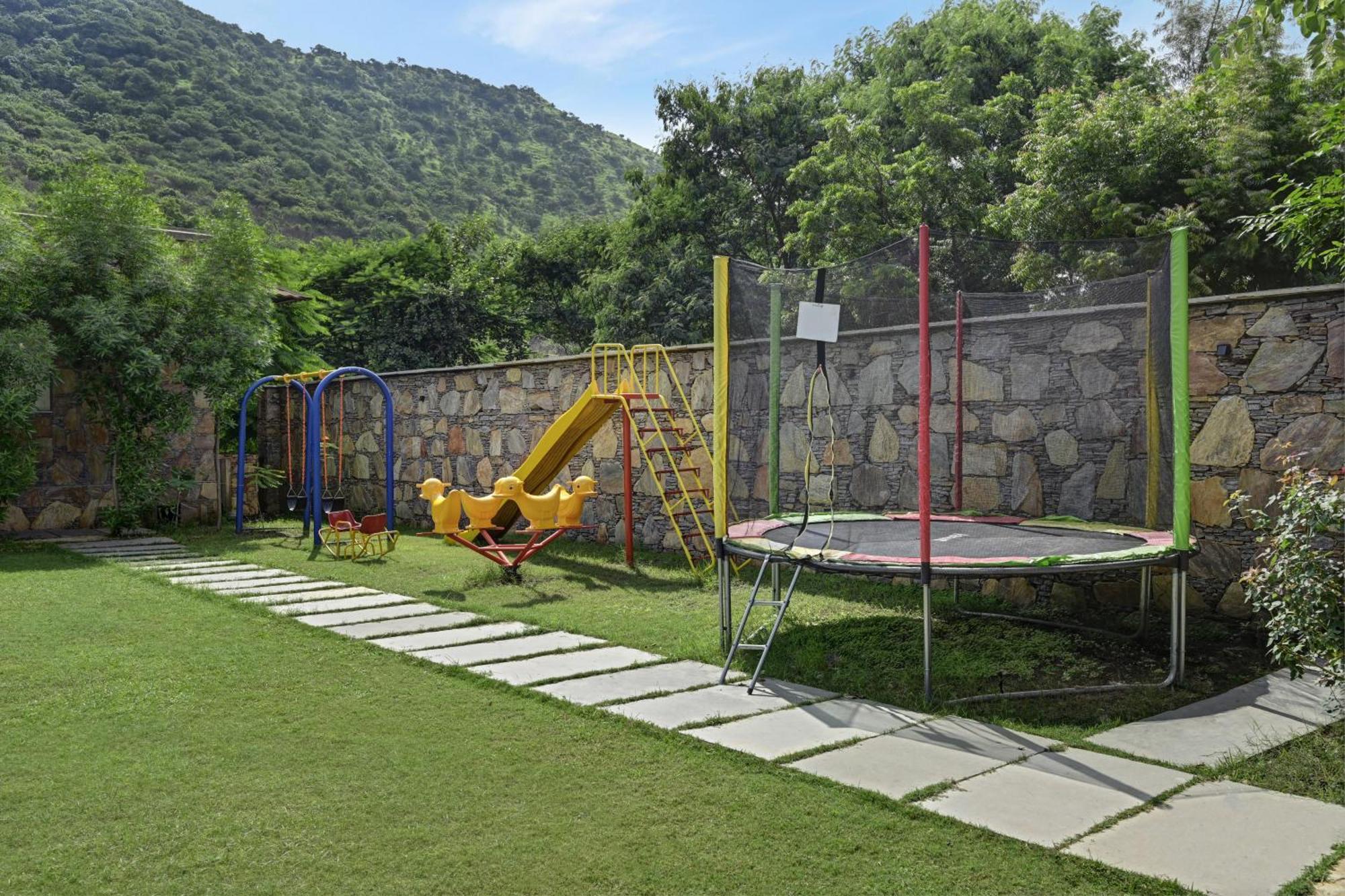 Anandam - A Luxury Resort In Udaipur Esterno foto